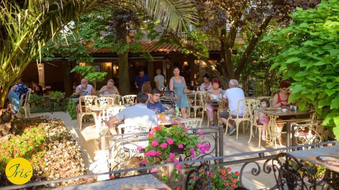 Iris-mimoza Hotel 3*